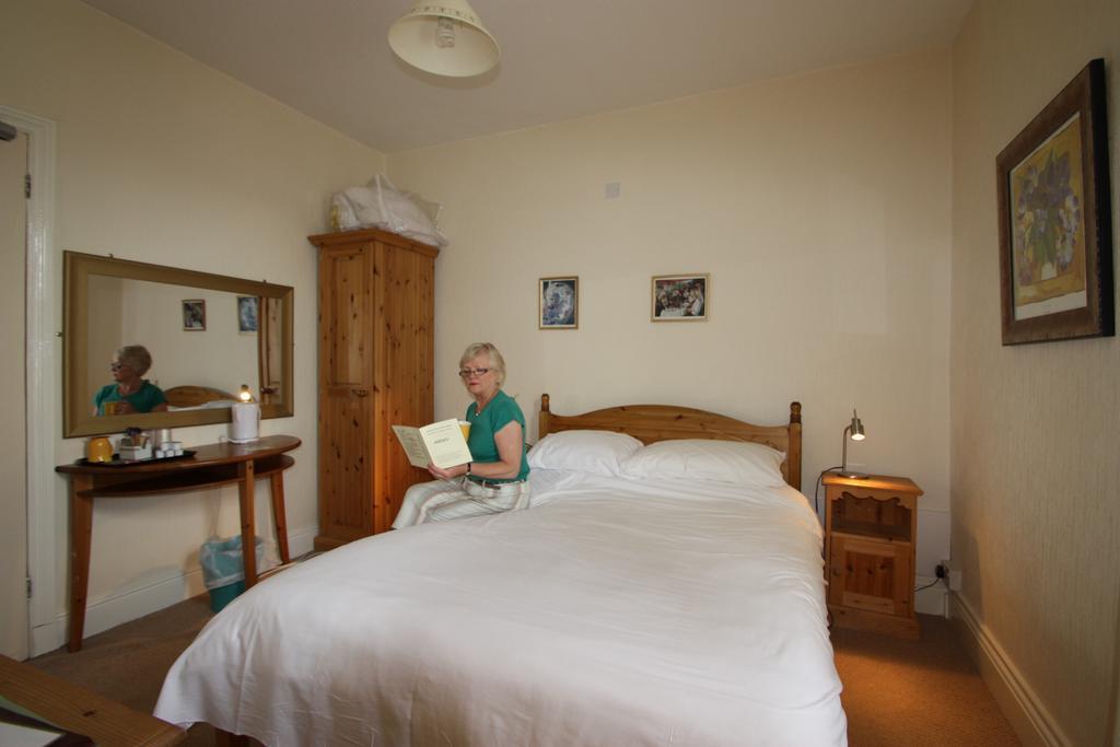 Somerset House B&B Grange-over-Sands Exterior foto